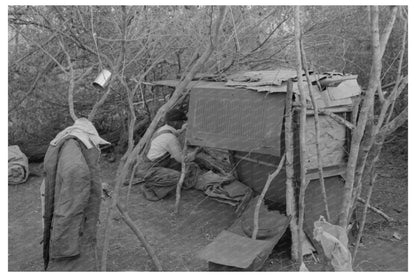 1939 White Migrant Workers Building Lean - To in Texas - Available at KNOWOL