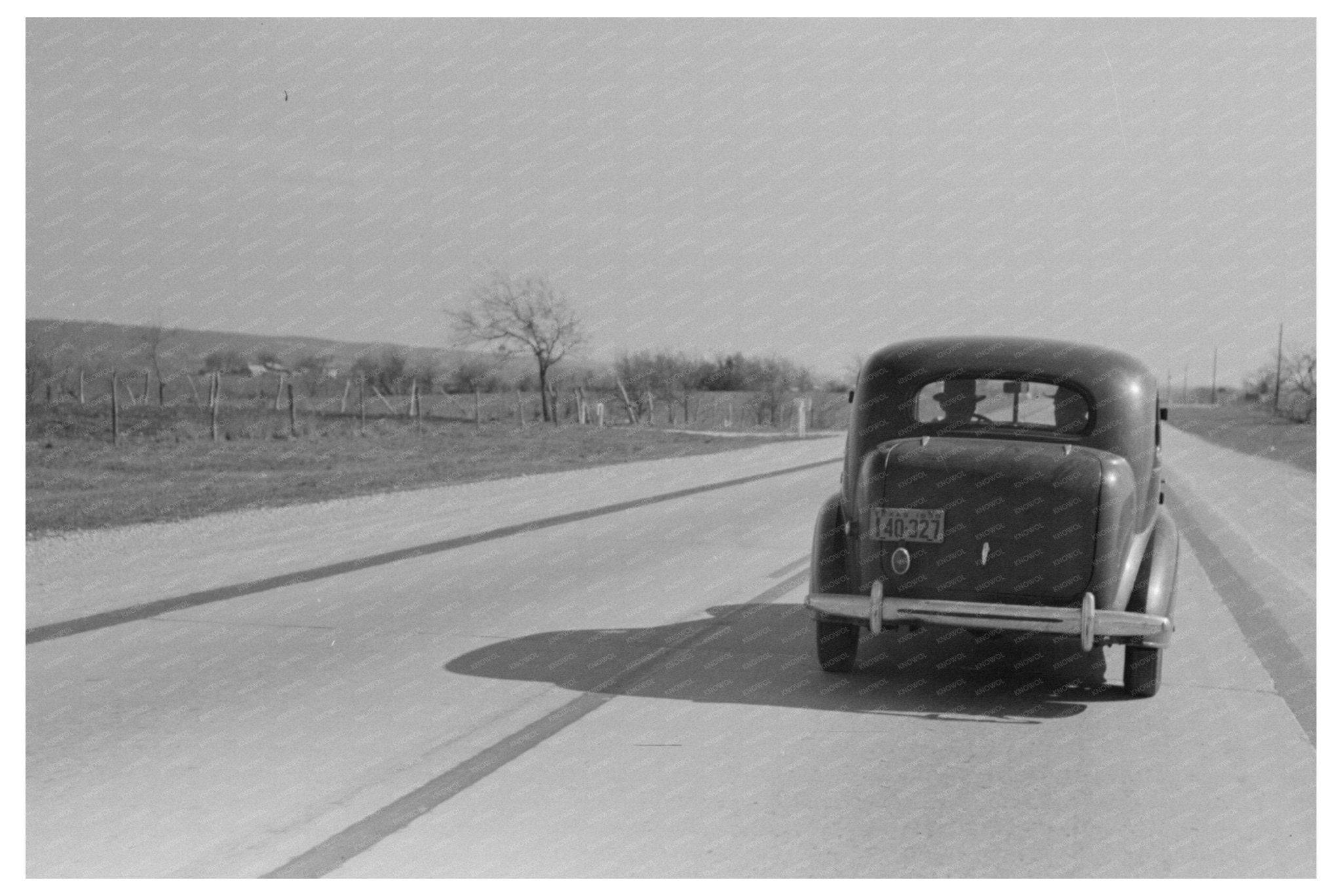 1940 Black and White Highway Scene San Antonio Texas - Available at KNOWOL