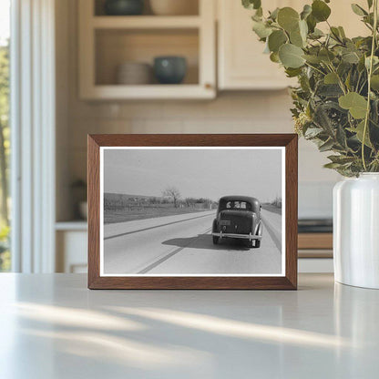 1940 Black and White Highway Scene San Antonio Texas - Available at KNOWOL