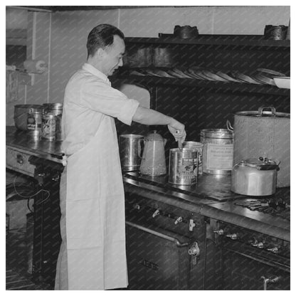 1940 Kitchen Range at Earl Fruit Company Ranch California - Available at KNOWOL