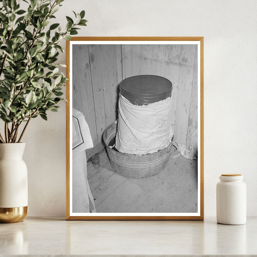 1940 Vintage Farm Refrigerator in Maricopa County Arizona - Available at KNOWOL