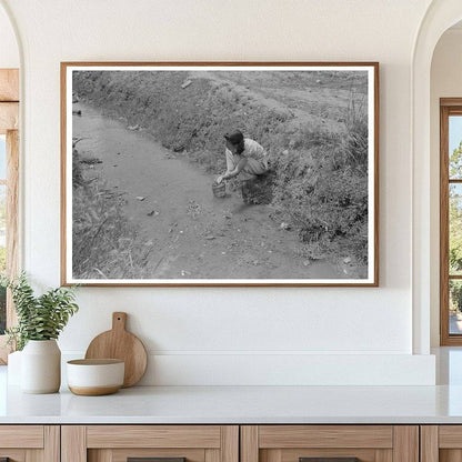 1940 Vintage Image of Washing in Chamisal New Mexico - Available at KNOWOL