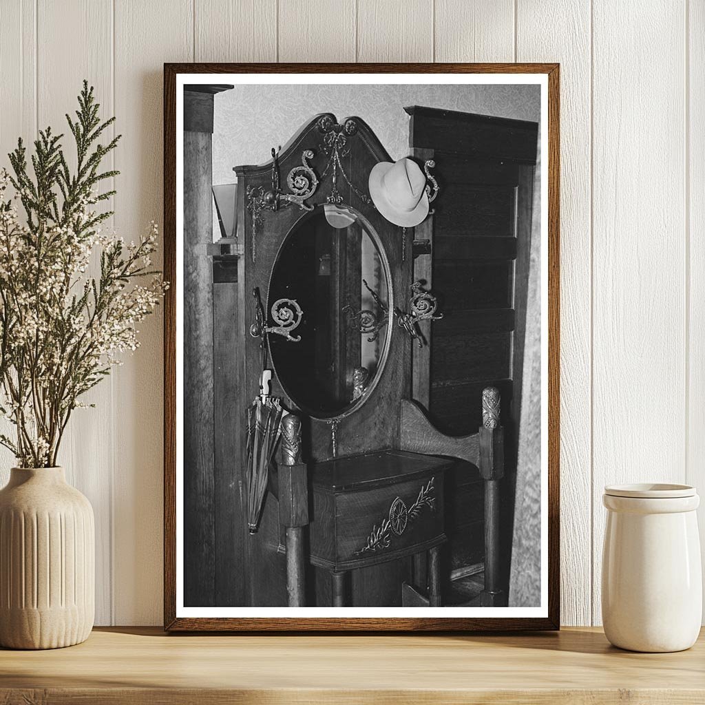 1940 Vintage Interior of Placer County Fruit Farmers House - Available at KNOWOL