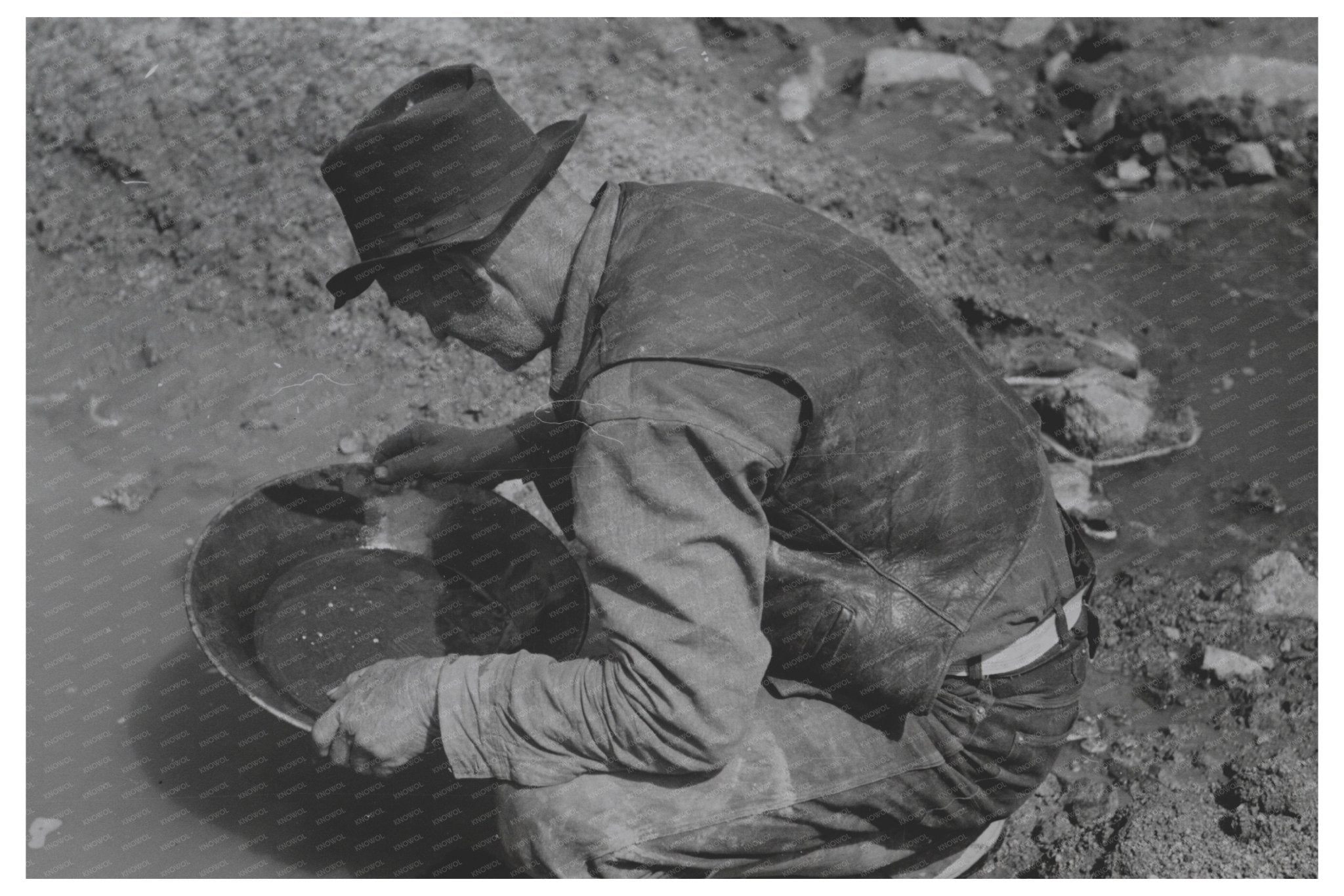 1940 Vintage Photograph of Gold Panning in Pinos Altos NM - Available at KNOWOL