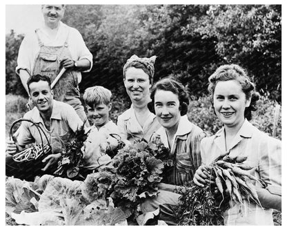 1940s Community Gardening WWII Victory Gardens Photo - Available at KNOWOL