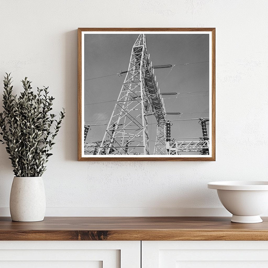 1940s Las Vegas Transmission Towers and Transformers Image - Available at KNOWOL