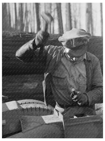 1941 Gyppo Logging Crew Tillamook County Oregon Photo - Available at KNOWOL