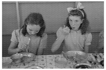 1941 Mobile Camp Lunch for Children in Oregon - Available at KNOWOL