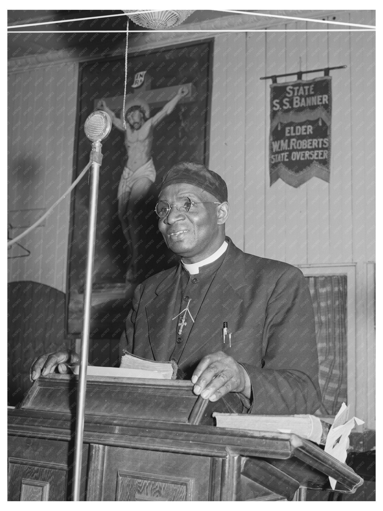 1941 Pastor of Southside Chicago Baptist Church Image - Available at KNOWOL