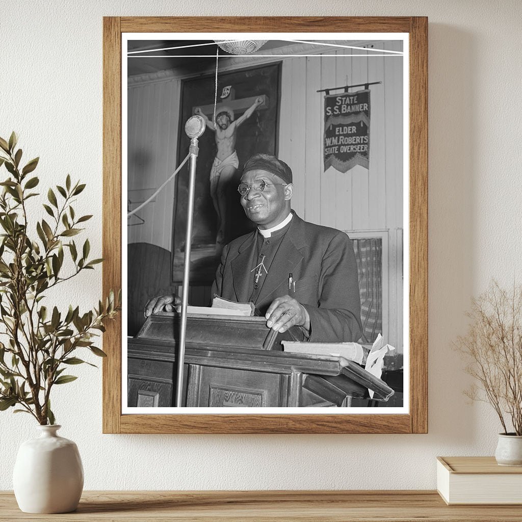 1941 Pastor of Southside Chicago Baptist Church Image - Available at KNOWOL