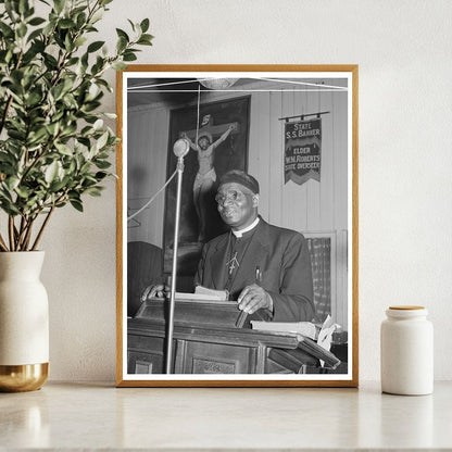 1941 Pastor of Southside Chicago Baptist Church Image - Available at KNOWOL