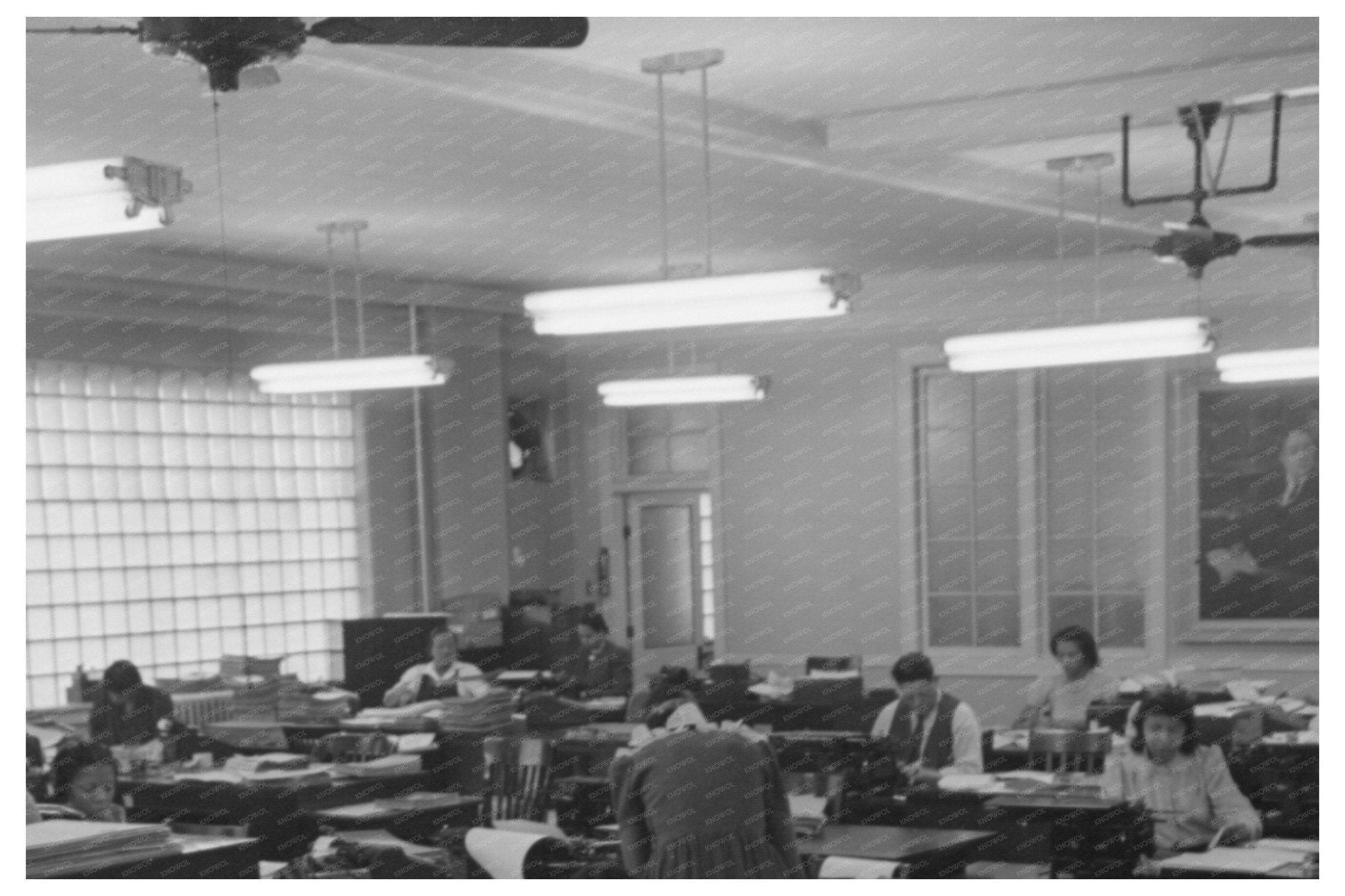 1941 South Side Chicago Insurance Company Office Photo - Available at KNOWOL