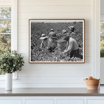 1941 Vintage Pea - Picking Camp Laborers in Nampa Idaho - Available at KNOWOL