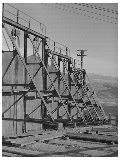 1942 Anaconda Smelter Flue Damper System Image - Available at KNOWOL