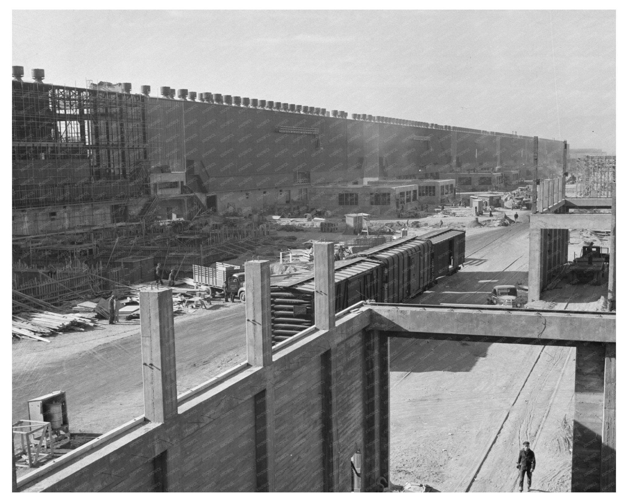 1942 Construction of Basic Magnesium Plant in Nevada - Available at KNOWOL