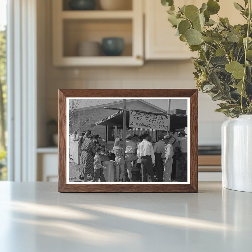 1942 Refreshment Stand at Farm Workers Field Day Yuma AZ - Available at KNOWOL