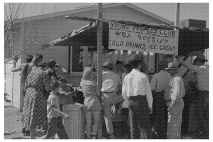 1942 Refreshment Stand at Farm Workers Field Day Yuma AZ - Available at KNOWOL