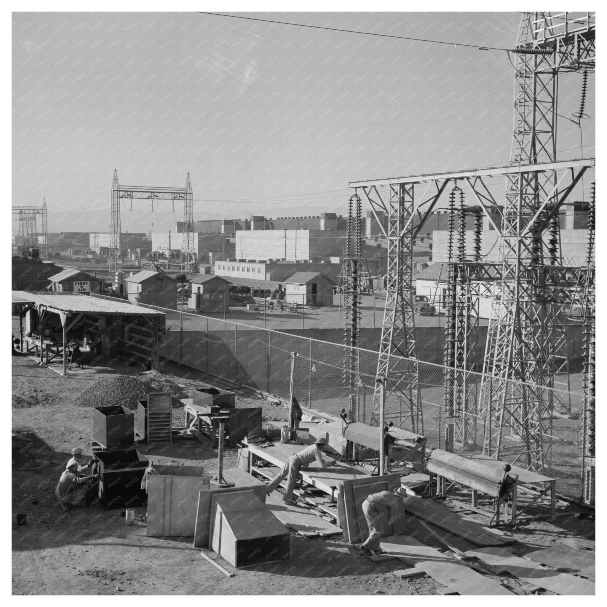 1943 Las Vegas Transmission Towers and Transformers Image - Available at KNOWOL