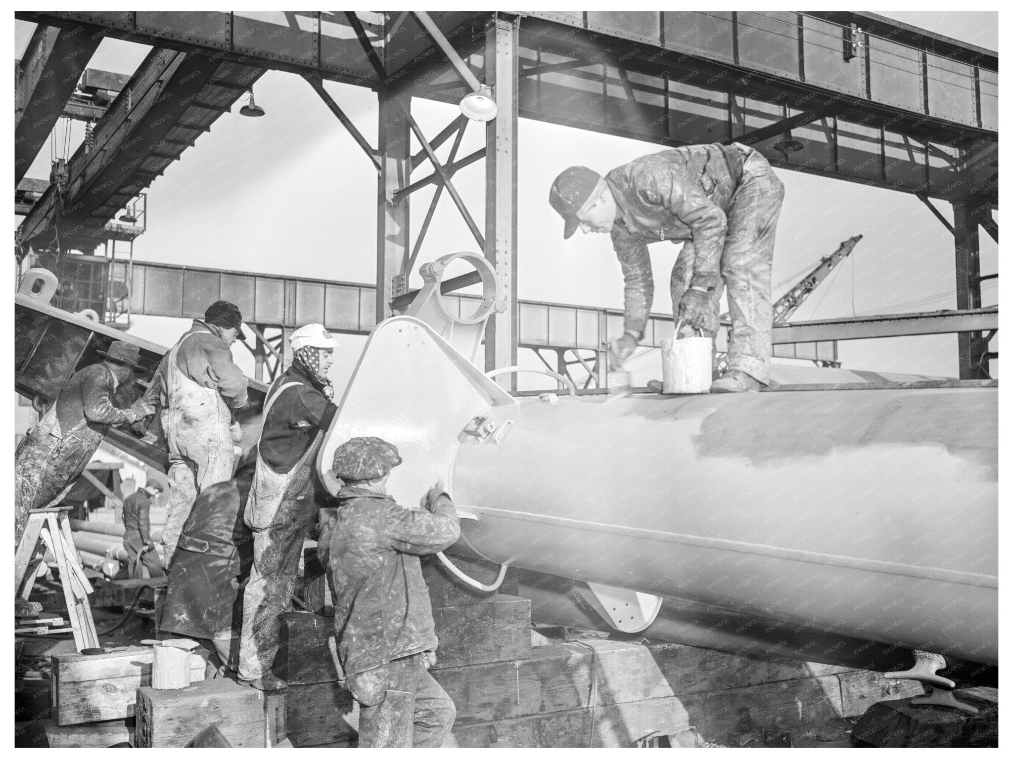 1944 Mast Painting at Baltimore Shipyard during WWII - Available at KNOWOL