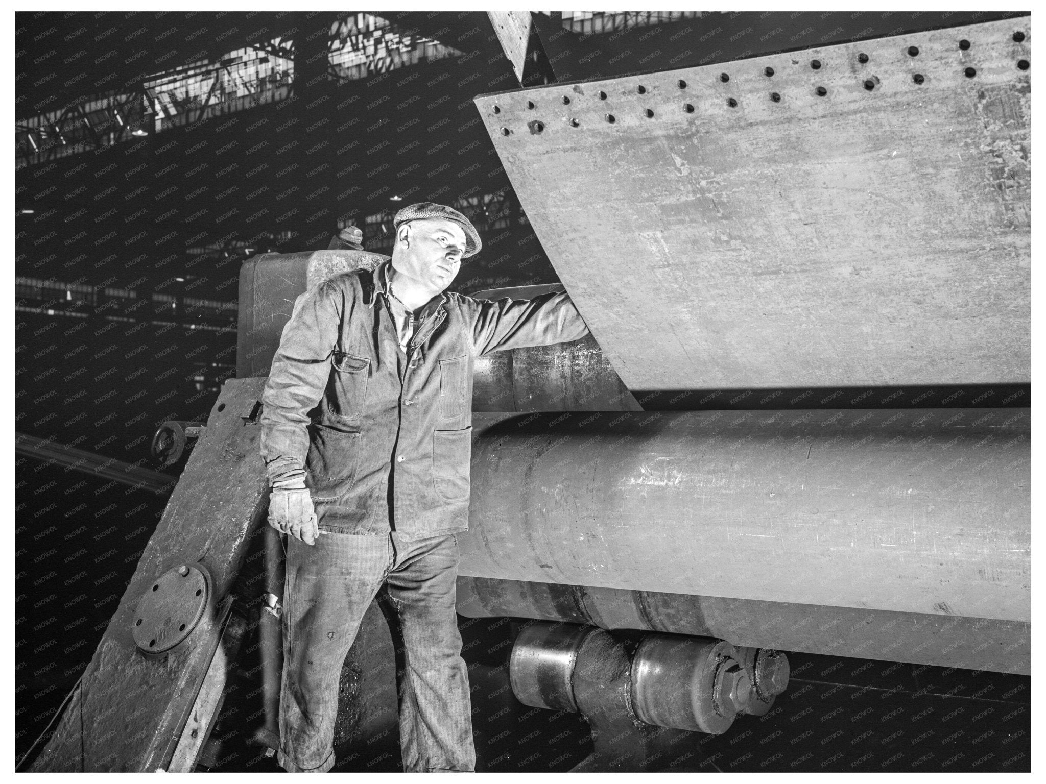 1944 Worker Operating Plate Roller at Bethlehem - Fairfield Shipyards - Available at KNOWOL