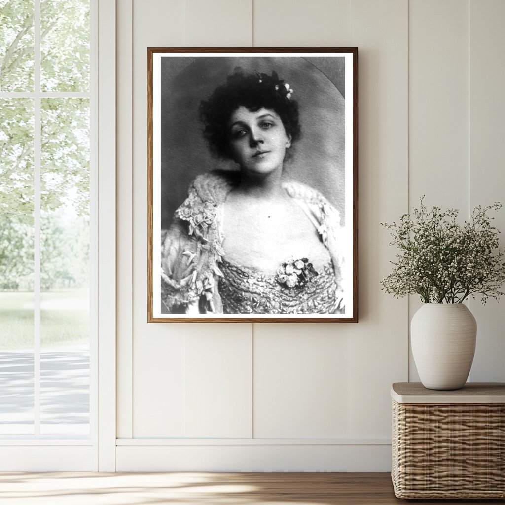 Elegant Portrait of Mrs. Leslie Cotton in NYC