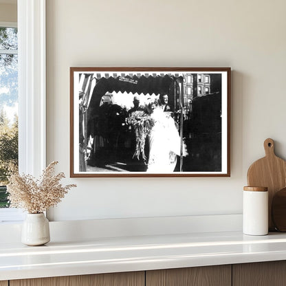 1909 Vintage Wedding Bliss: Paul & Noras Big Day