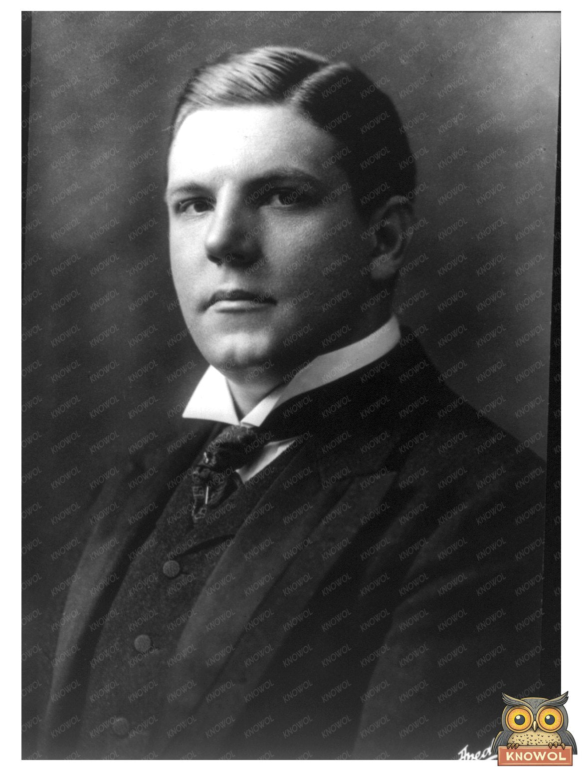 1920s Bust Portrait of a Notable Artist