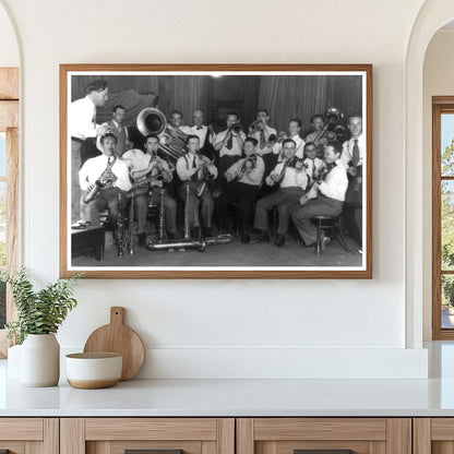 1920s Dance Band Captured in Vibrant NYC Scene