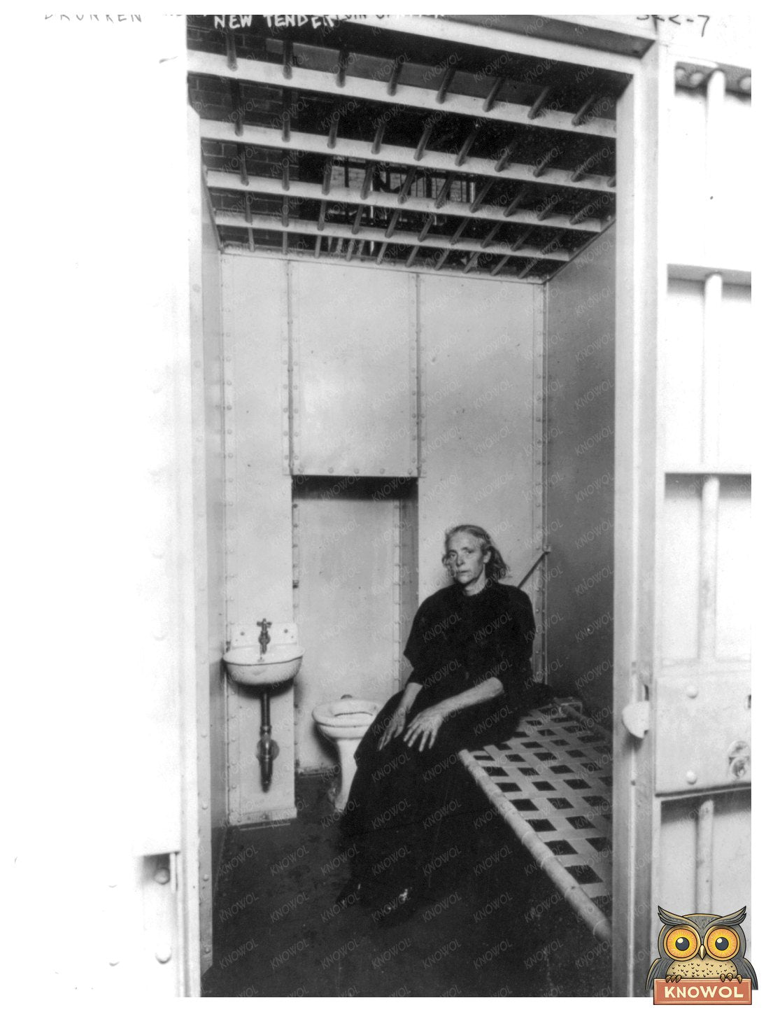 1909 Tenderloin Police Cell: Captured Candid Moment