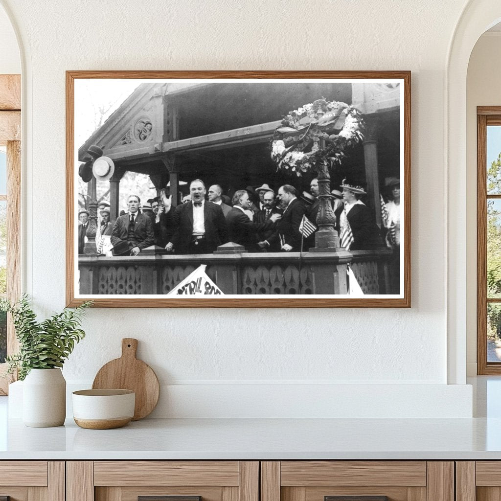 Labor Leader Addresses Striking Workers in NYC, 1916