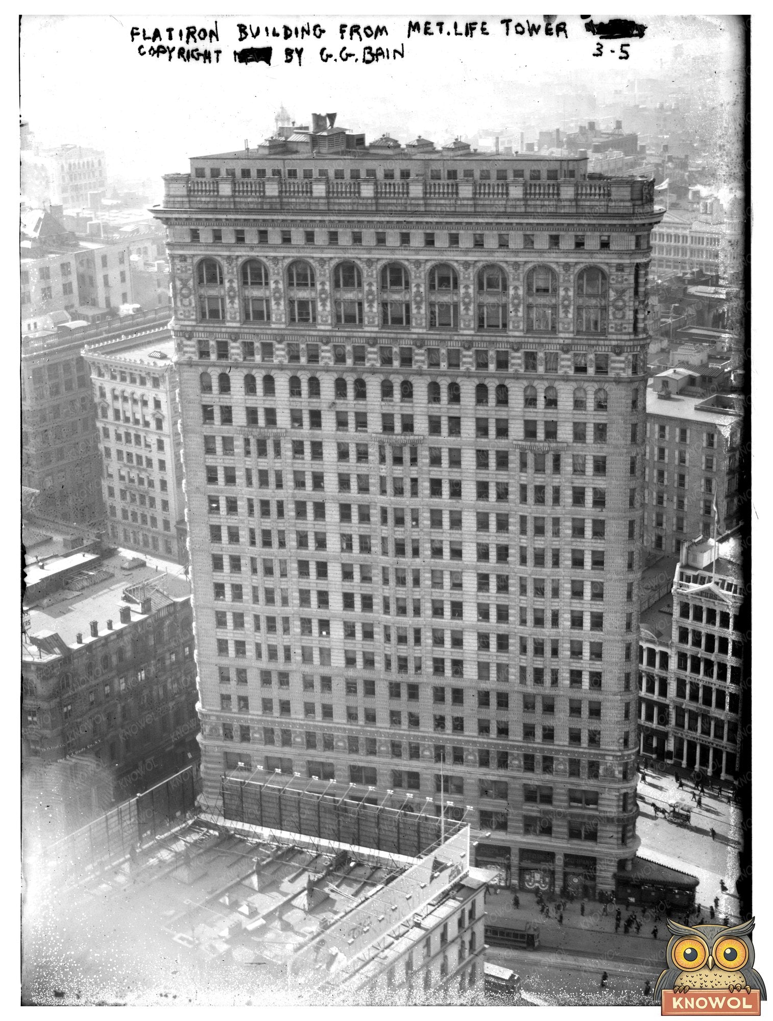 Historic View of Flatiron Building from Met Life Tower