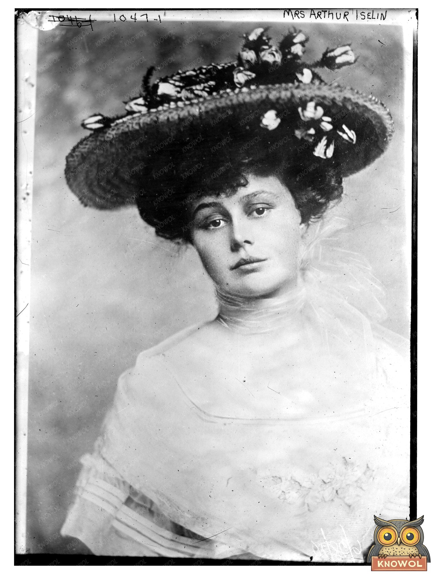 Portrait of Elegance: Mrs. Arthur Iselin, 1910