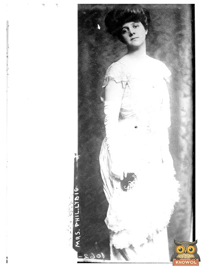 Elegant Portrait of Early 20th Century Society Woman