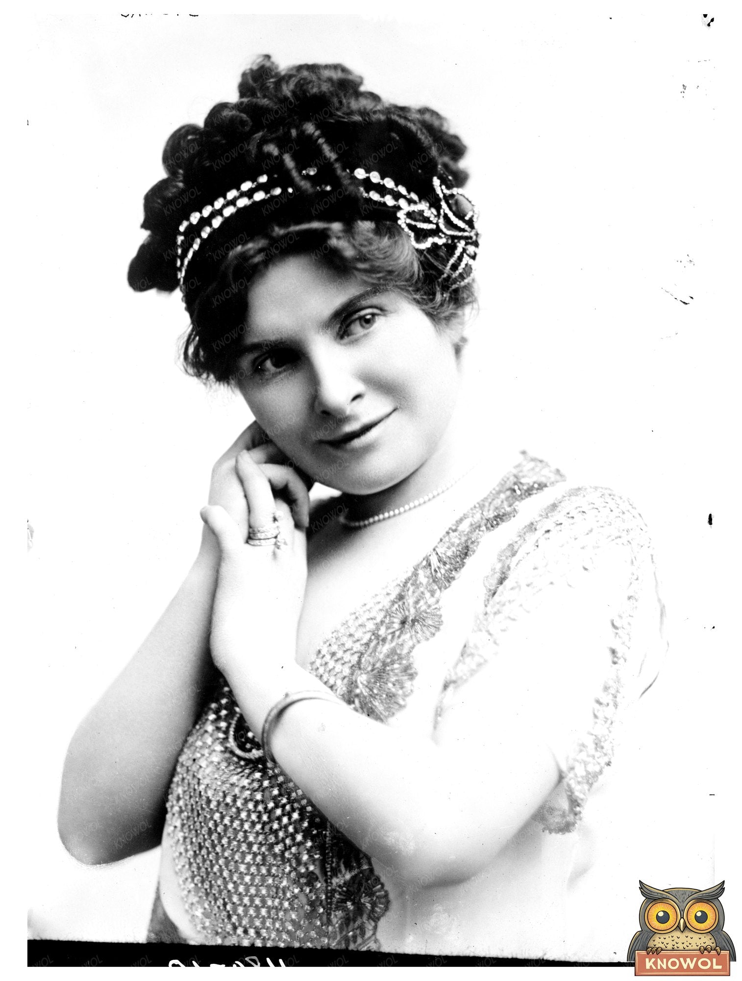 Timeless Elegance of a 20th Century Soprano