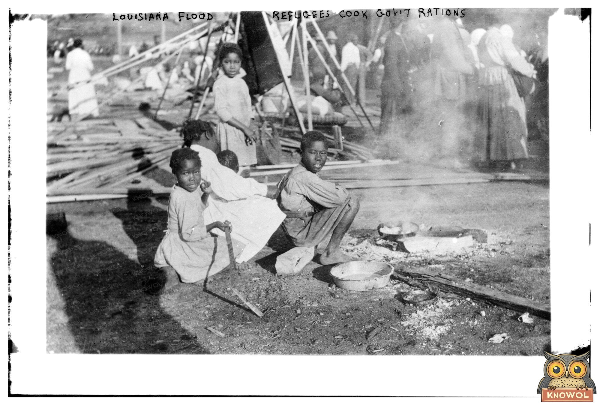 1912 Louisiana Flood: Refugees Preparing Rations