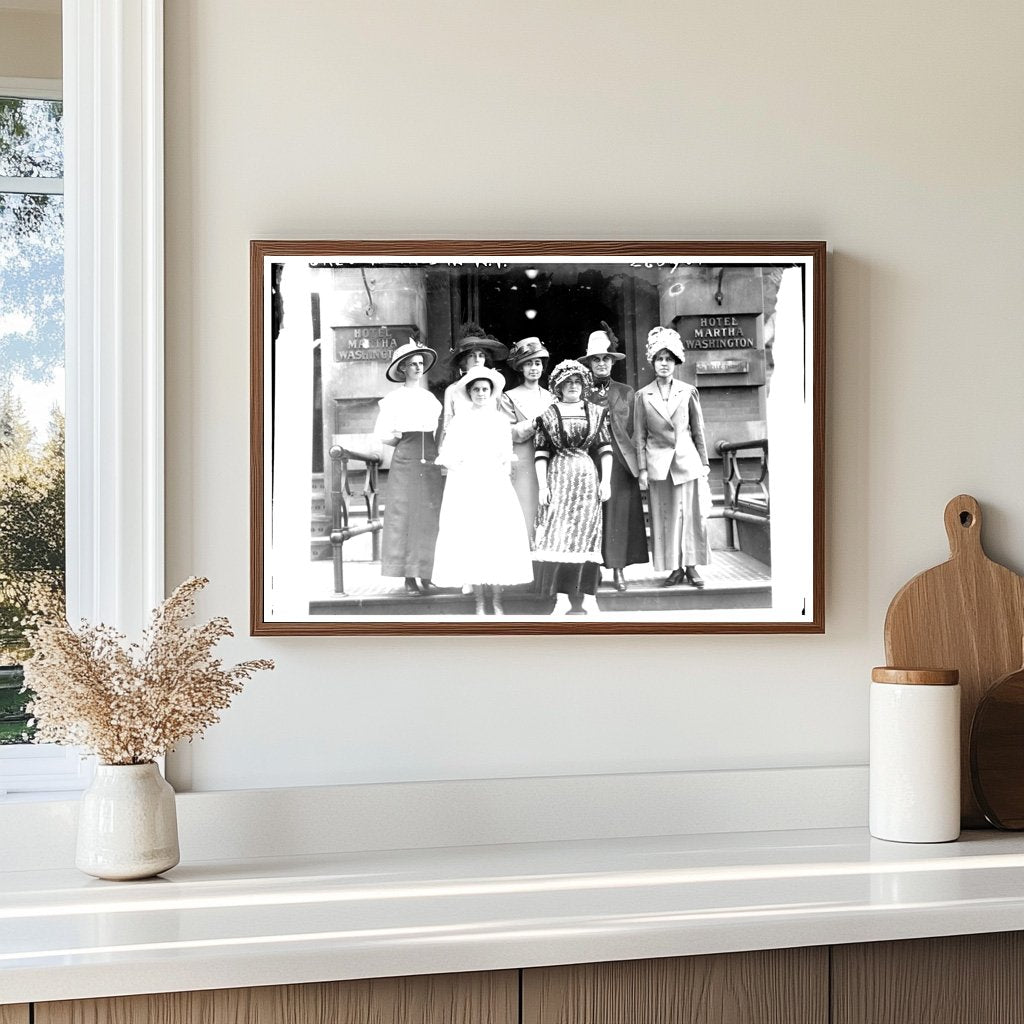 Oregon Girls: A 1912 Journey to New York City