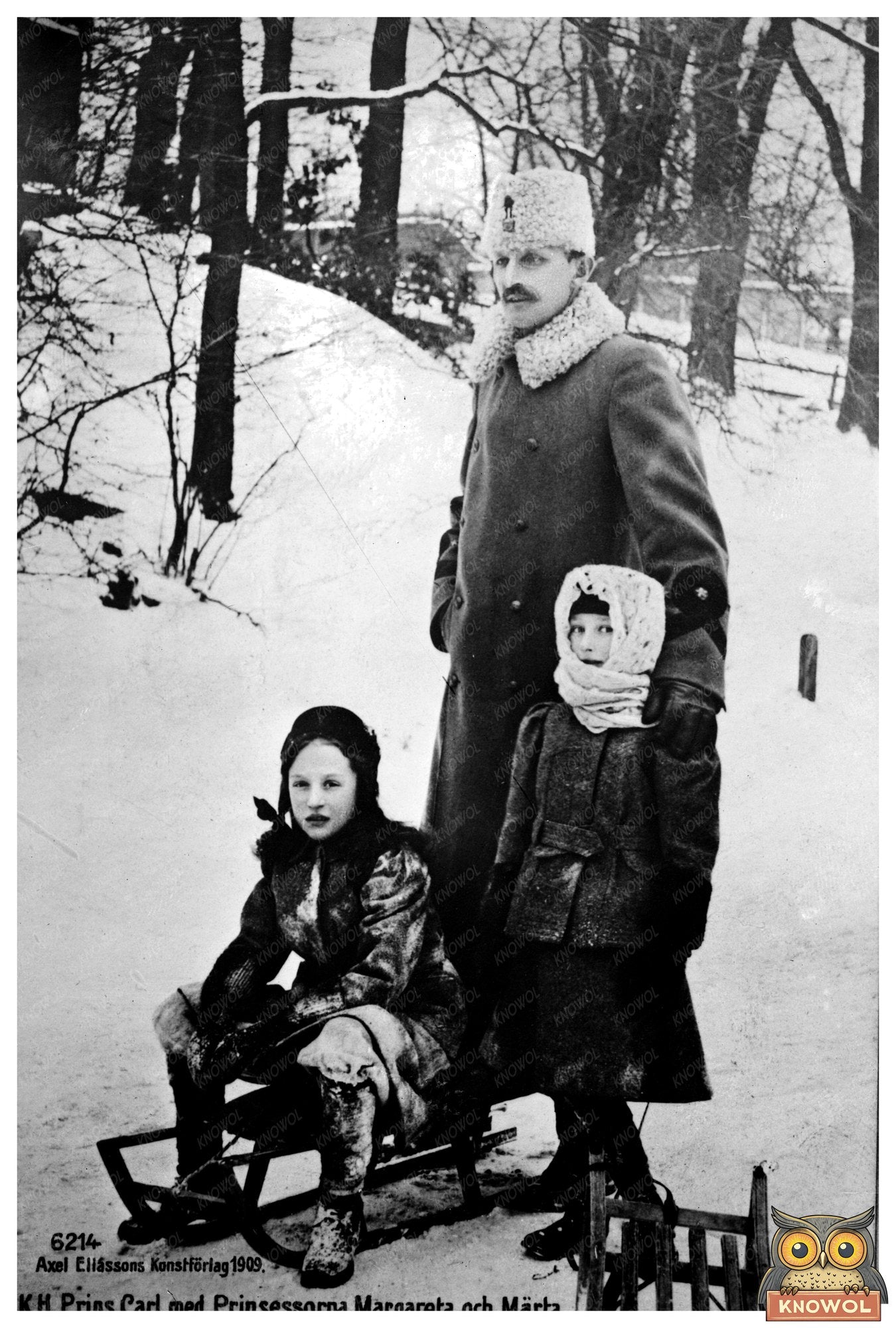 Royal Gathering: Prince Carl with Margaret & Martha, 1909