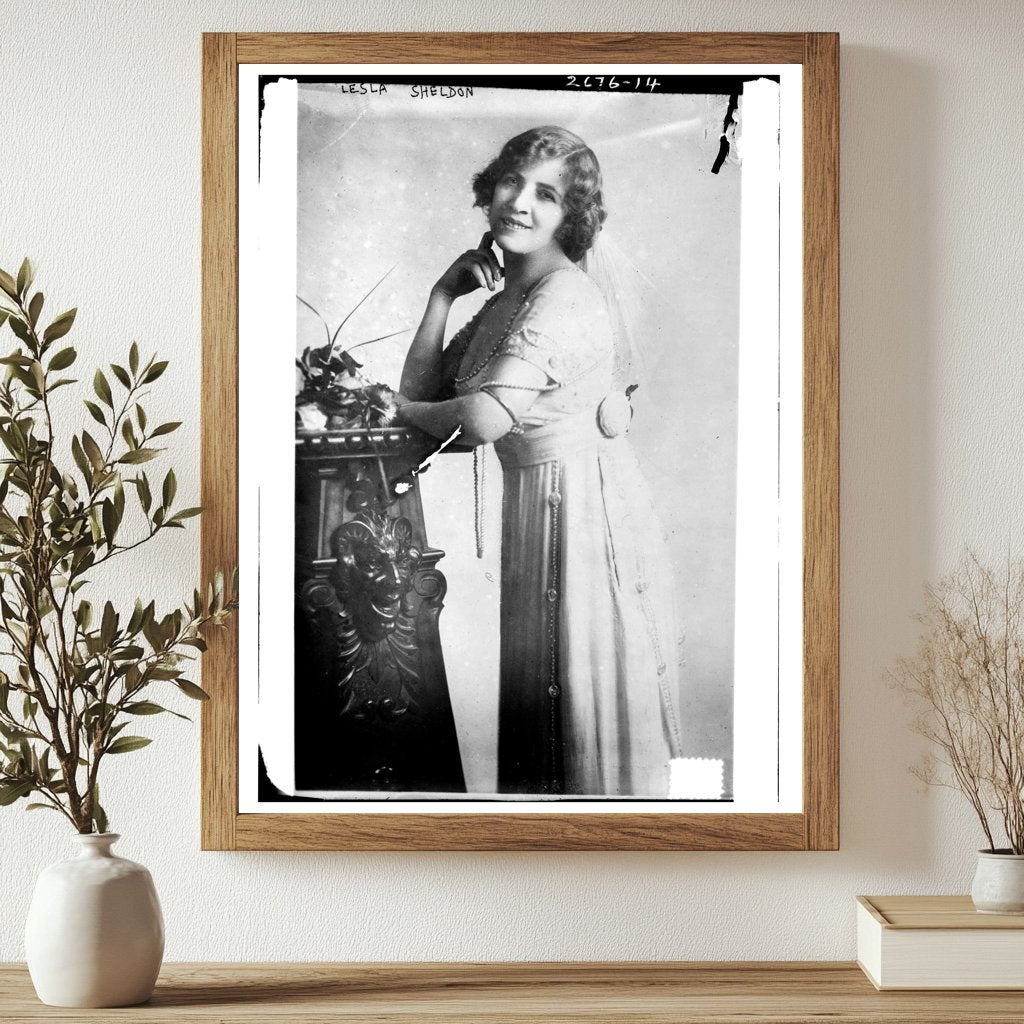 Early 20th Century Portrait of a Stylish Young Woman