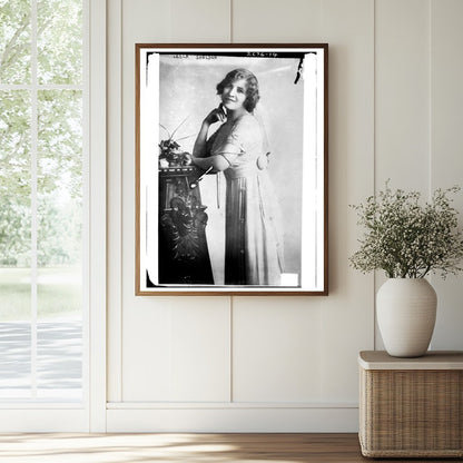 Early 20th Century Portrait of a Stylish Young Woman