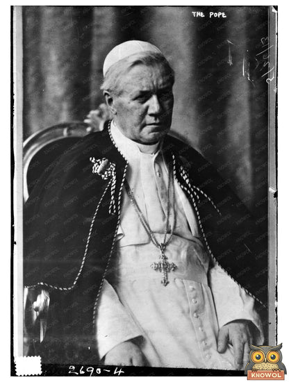 1913 Portrait of Pope Pius X in Ecclesiastical Regalia