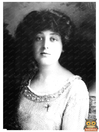 1913 Portrait of Katherine Force: A Pioneering Era