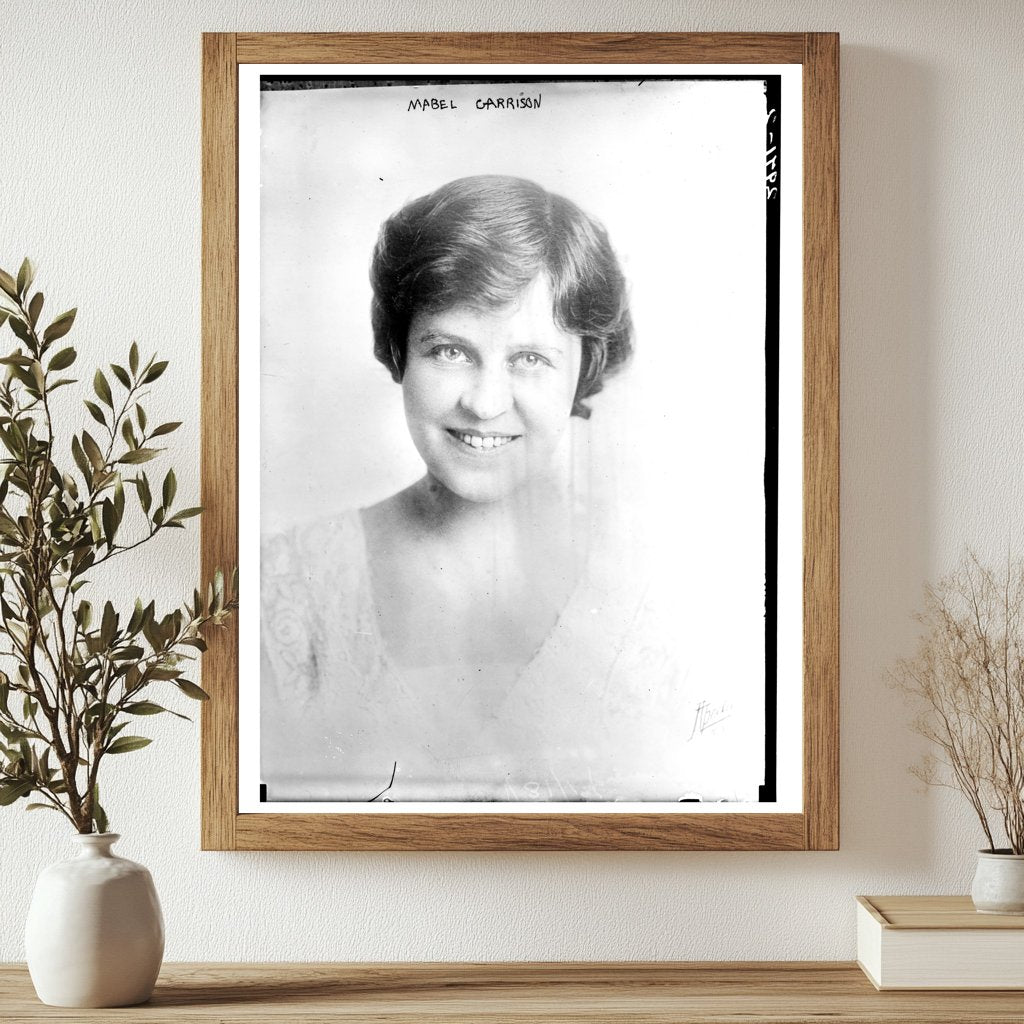 Soprano Star Mabel Garrison: Captivating Glass Negative