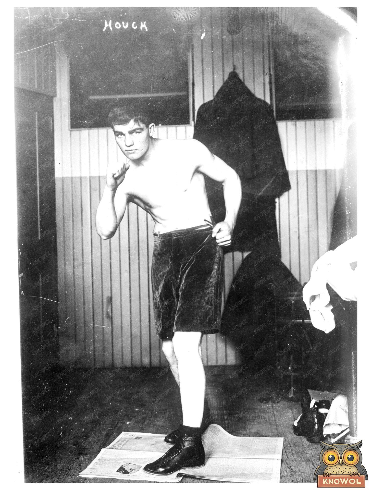 1914 Historic Street Scene: Everyday Life in America