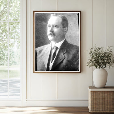 Historic Portrait of a 1910s Southern Journalist