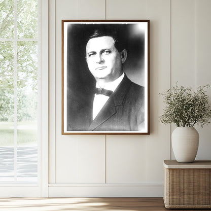 Early 20th Century Life: Captivating Historical Scene