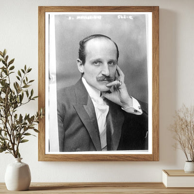 Masterful Early 20th Century Artists Portrait