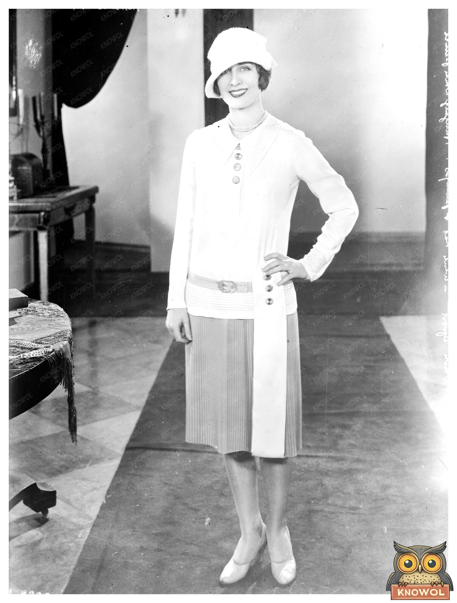 1927 Fashion Icon: Norma Shearers Chic Short Dress