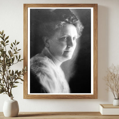 Historic Portrait of Indianas First Lady, 1910s