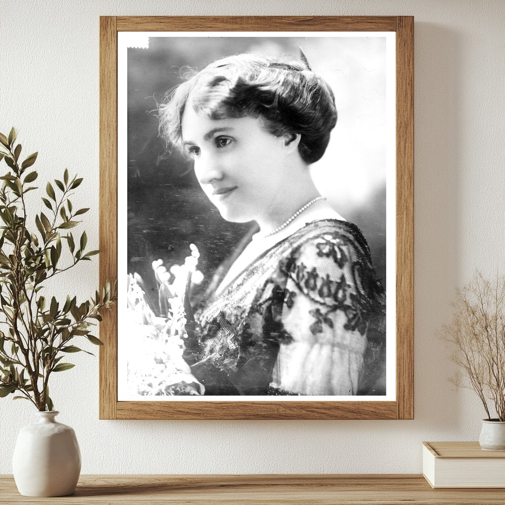 Historic Mrs. Leigh Palmer Print, Vintage Art