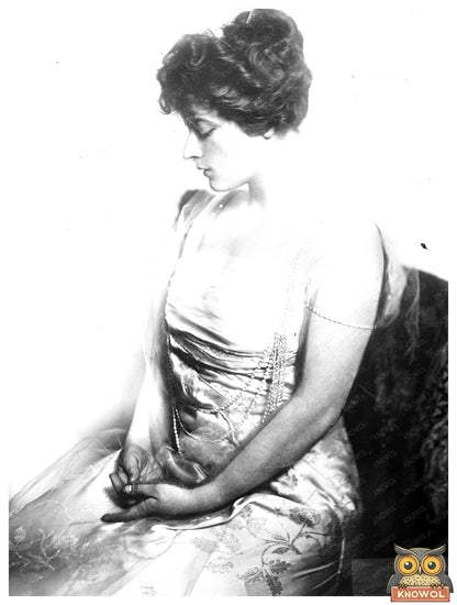 Historic Mrs. Thos. Bloodgood Peck Print, Vintage Art